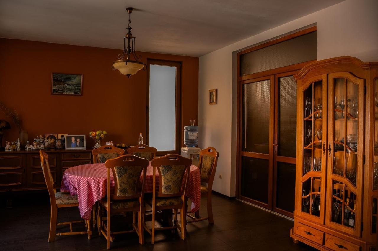 Pensiunea Clasic Hunedoara Pestisu Mare Extérieur photo