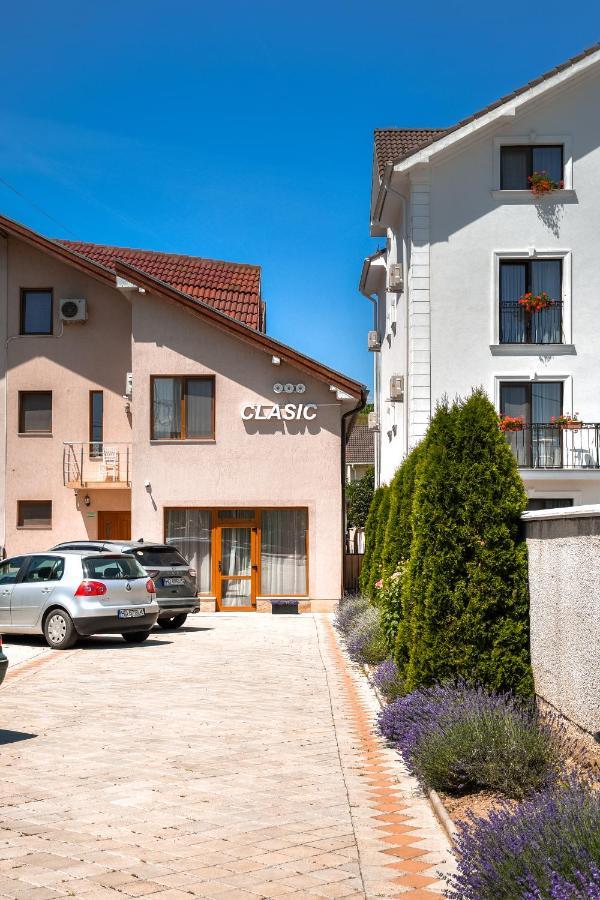 Pensiunea Clasic Hunedoara Pestisu Mare Extérieur photo