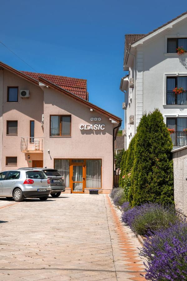 Pensiunea Clasic Hunedoara Pestisu Mare Extérieur photo