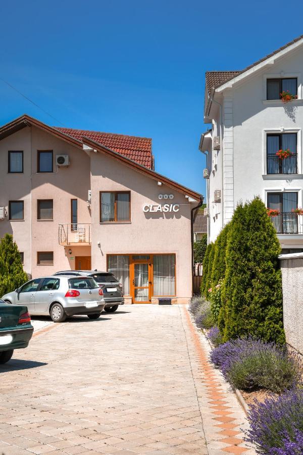 Pensiunea Clasic Hunedoara Pestisu Mare Extérieur photo