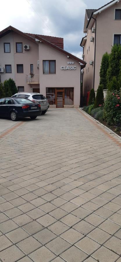 Pensiunea Clasic Hunedoara Pestisu Mare Extérieur photo